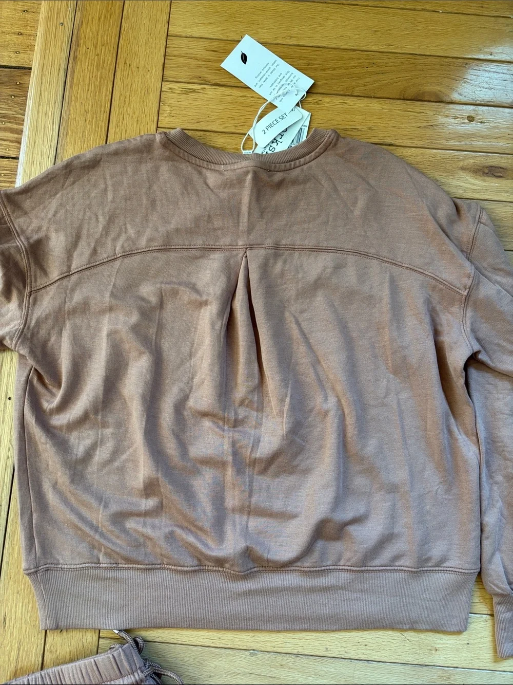 Women’s matching leisure/travel set (sweatshirt & jogger) size S NWT 2 piece